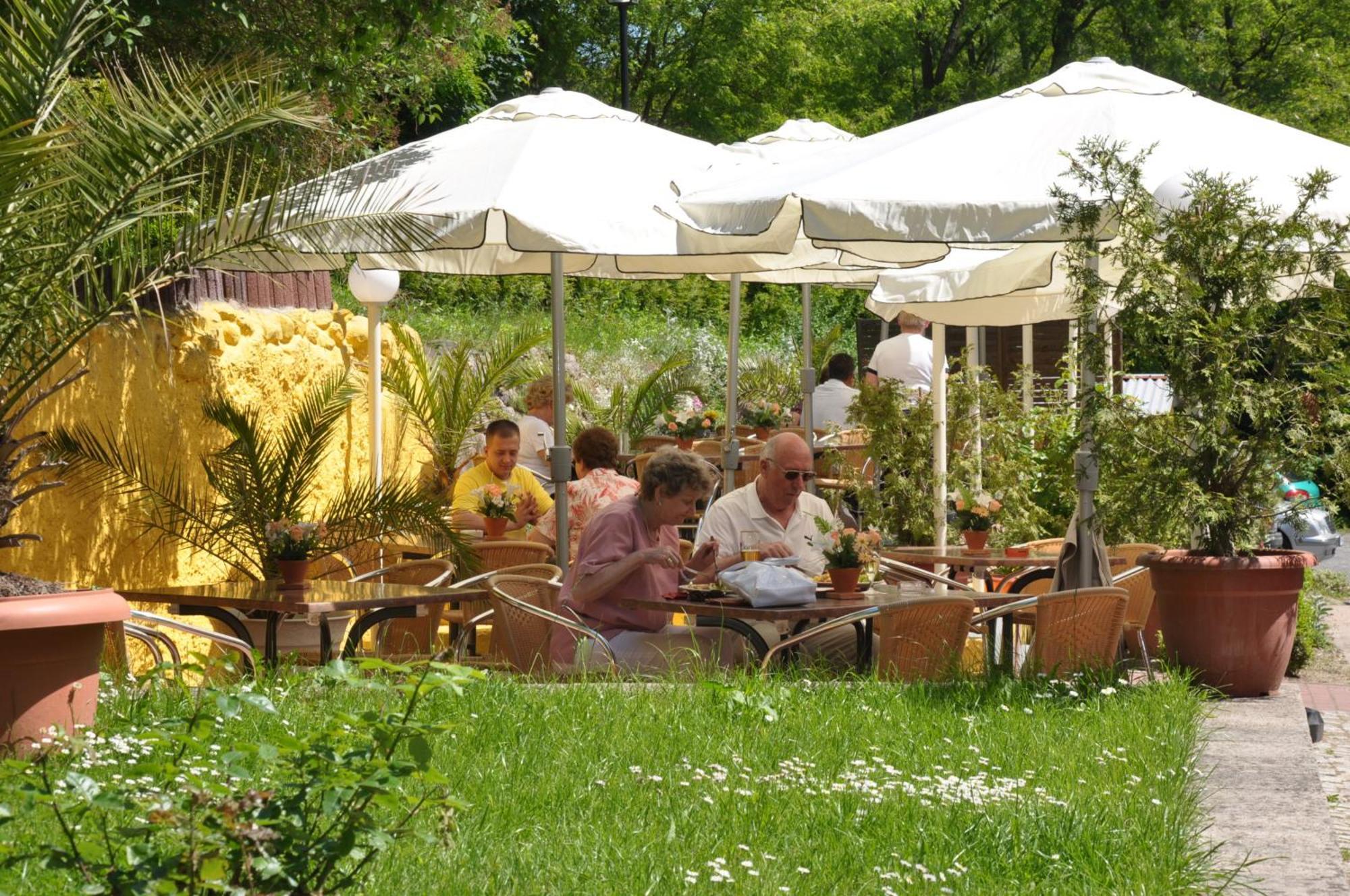 Hotel&Restaurant Märkische Schweiz Buckow Exterior foto