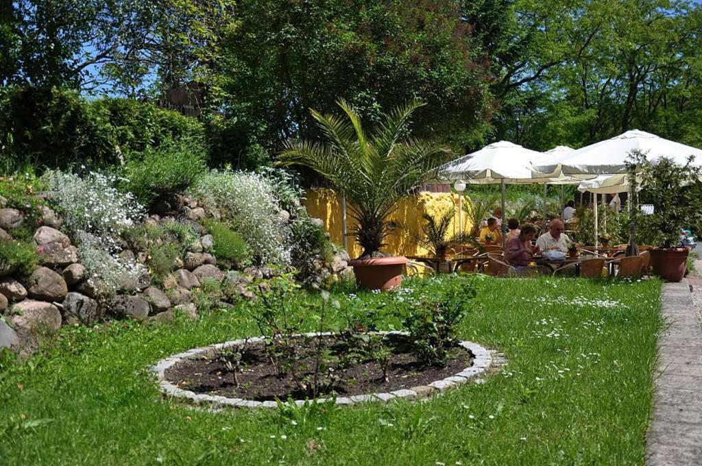 Hotel&Restaurant Märkische Schweiz Buckow Exterior foto